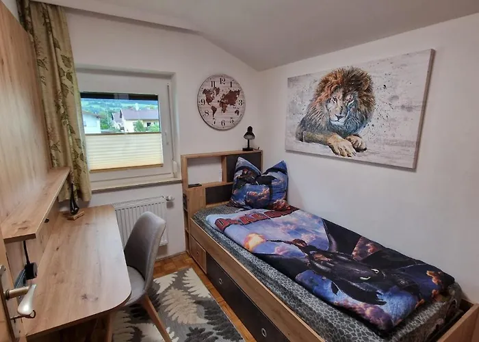 Semesterbostad S'klingi-haus